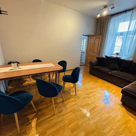 R48 アパート Dąbrowa Tarnowska